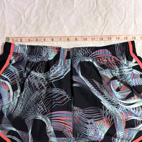 Nike Dri-Fit Shorts - Picture 8 of 12